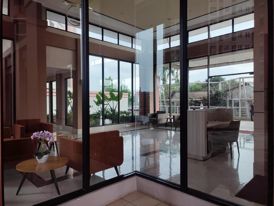 Capital O 92245 Fortune 88 Trans Park Juanda Hotel in West Java