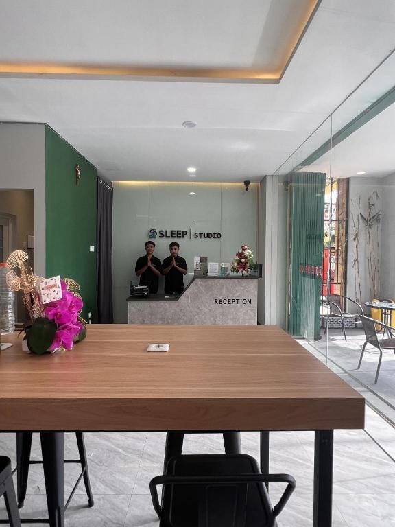 Sleep Studio Hotel City Center Surabaya Capsule hotel in Surabaya