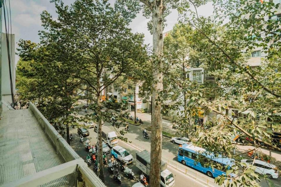 Stay&Chill - S.5 - Nostalgic studio near Bui Vien Apartment in Ho Chi Minh City