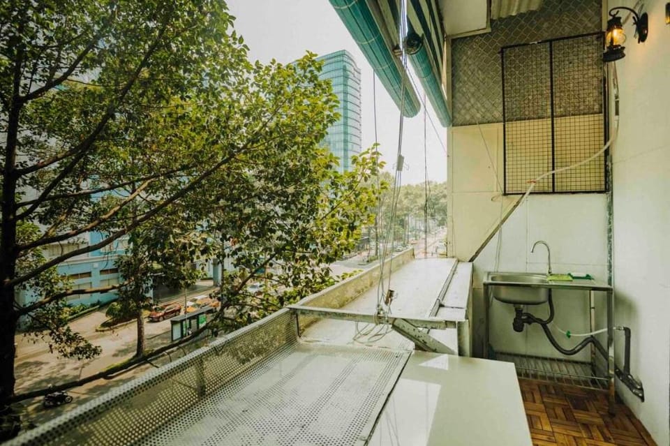 Stay&Chill - S.5 - Nostalgic studio near Bui Vien Apartment in Ho Chi Minh City