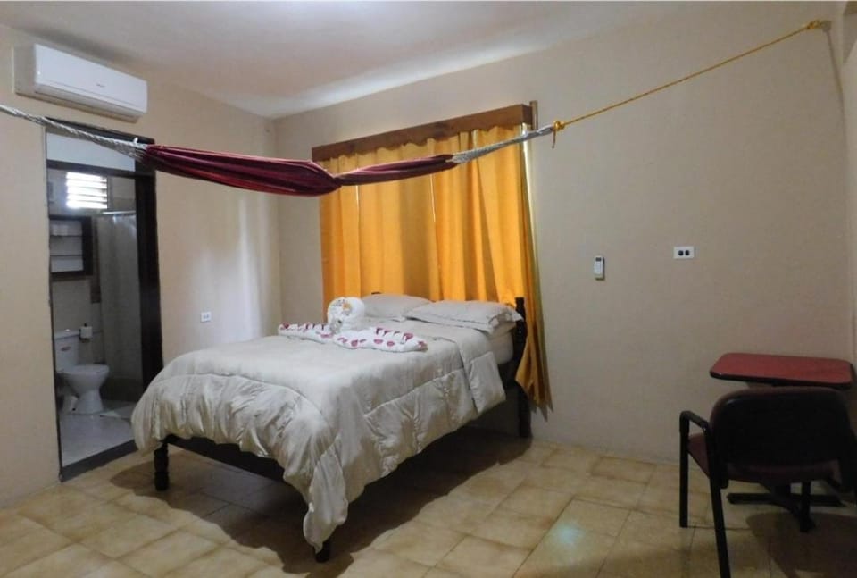 Arnold's Guest House Bed and Breakfast in San Ignacio