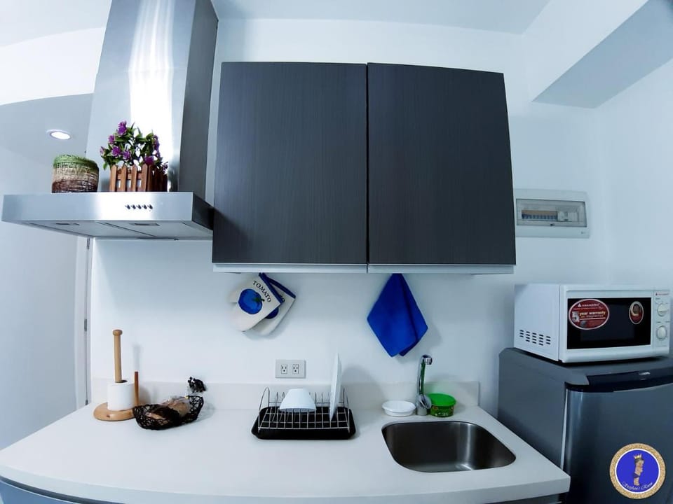 Azure Urban Resort Residences - Stephen's Room Apartment in Paranaque