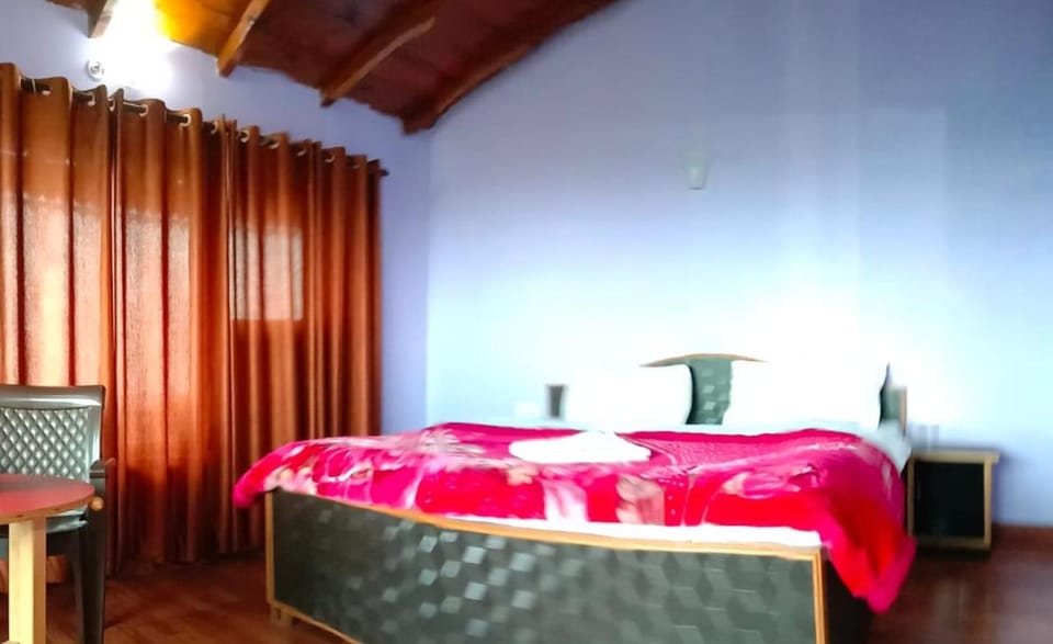 Lord Krishna Himalayan Hotel & Restaurant Vacation rental in Uttarakhand