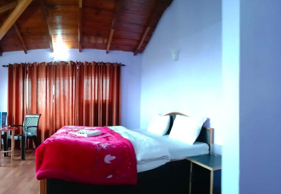 Lord Krishna Himalayan Hotel & Restaurant Vacation rental in Uttarakhand