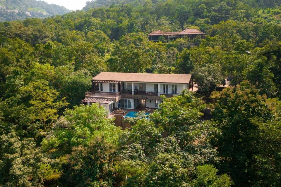 Eden Glade - Khopoli - Mountain-view villa with Private pool, Spacious decks & Indoor activities Villa in Maharashtra
