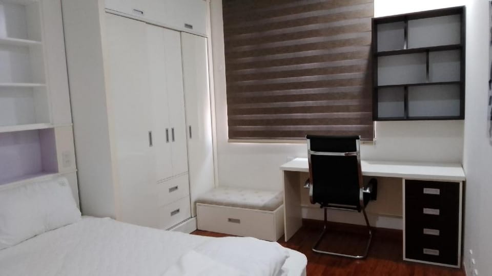 AnE House 1 - Spacious 2BR Apartment 69m2 - SHP Plaza - Hai Phong City Center Apartment in Laos