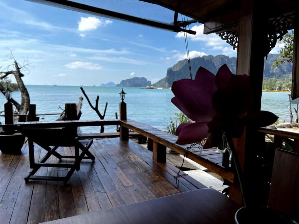 Seawood Beachfront Villas I Vacation rental in Krabi Changwat