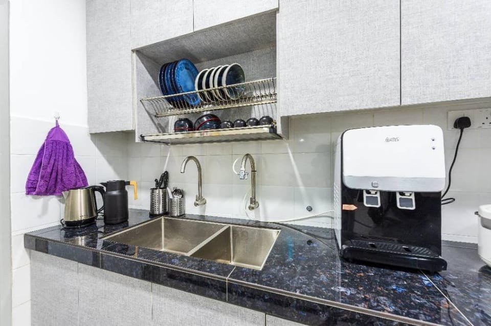 Kelana Puteri|NETFLIX|7mins walk to Paradigm Mall Apartment in Petaling Jaya