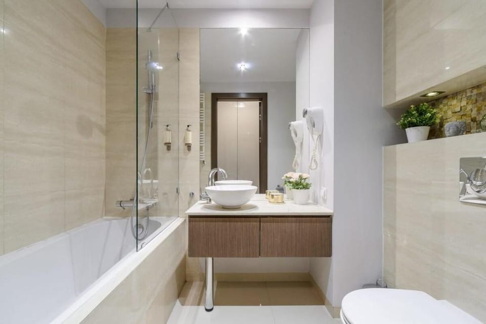 Lumina romantic apart in Platinum Tower FV Apartment in Warsaw