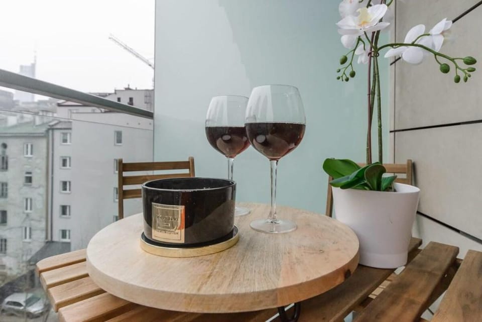Lumina romantic apart in Platinum Tower FV Apartment in Warsaw