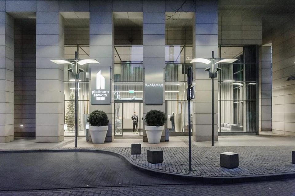 Lumina stylish apart right in Platinum Tower FV Apartment in Warsaw