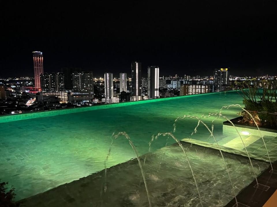 Georgetown#Karpal Singh#Luxury & Glamorous Suite Vacation rental in George Town