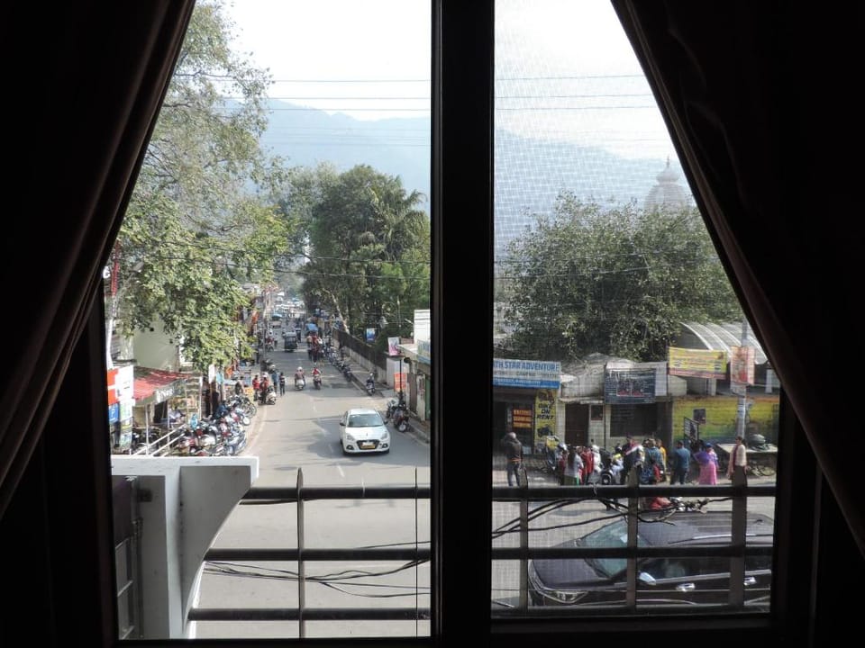 Tirupati suites a luxury stay Hotel in Rishikesh