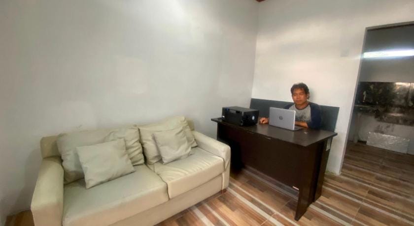 EXPRESS O 92147 Nia Residence Hotel in West Java