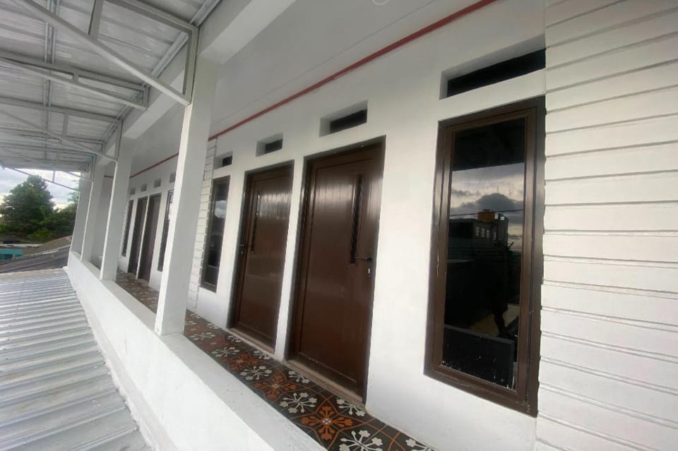 EXPRESS O 92147 Nia Residence Hotel in West Java
