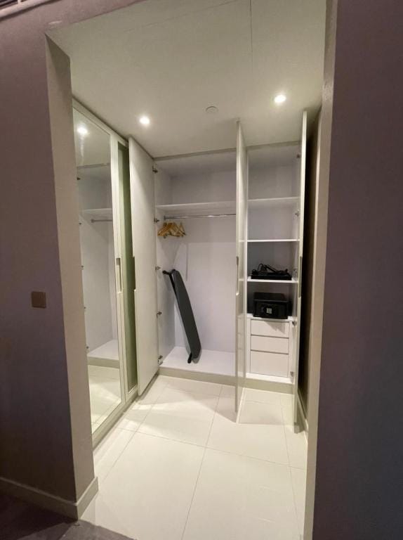 Royal Suite 1BR PARAMOUNT D E S I G N DAMAC 16 Apartment in Riyadh