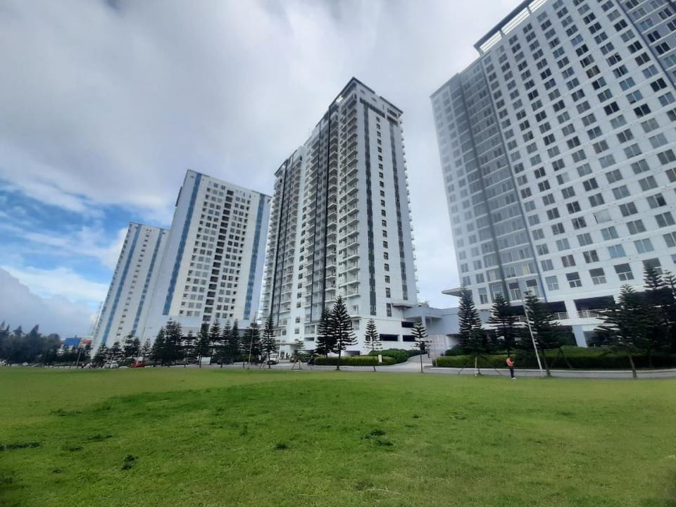 Smdc Coast Residence 40th Floor Penthouse Apartment in Tagaytay