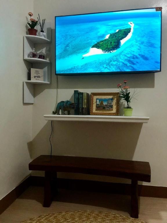 Native inspired condo-unli 100MBPS wifi & NETFLIX Vacation rental in Quezon City