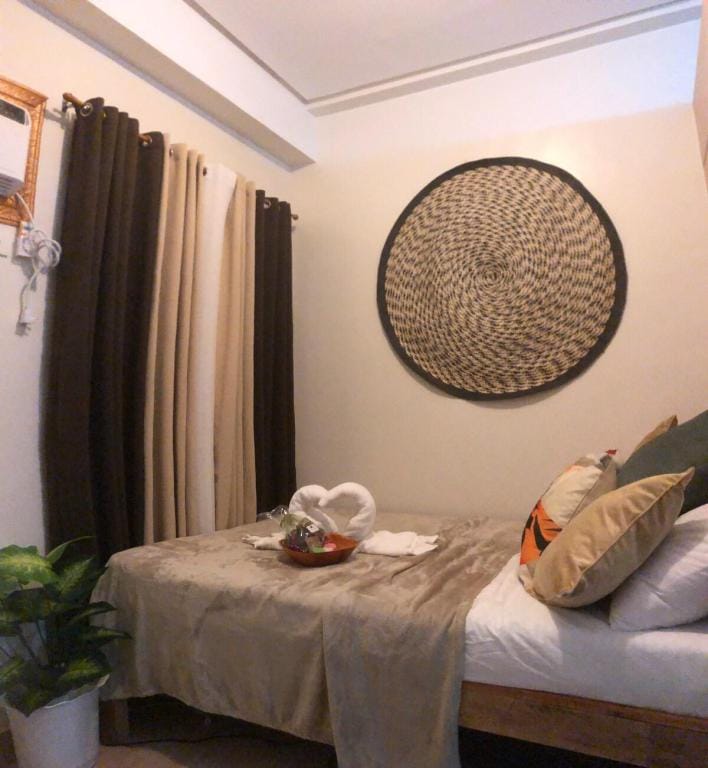 Native inspired condo-unli 100MBPS wifi & NETFLIX Vacation rental in Quezon City