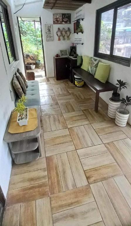 RENZO'S TRANSIENT HOME Vacation rental in Baguio