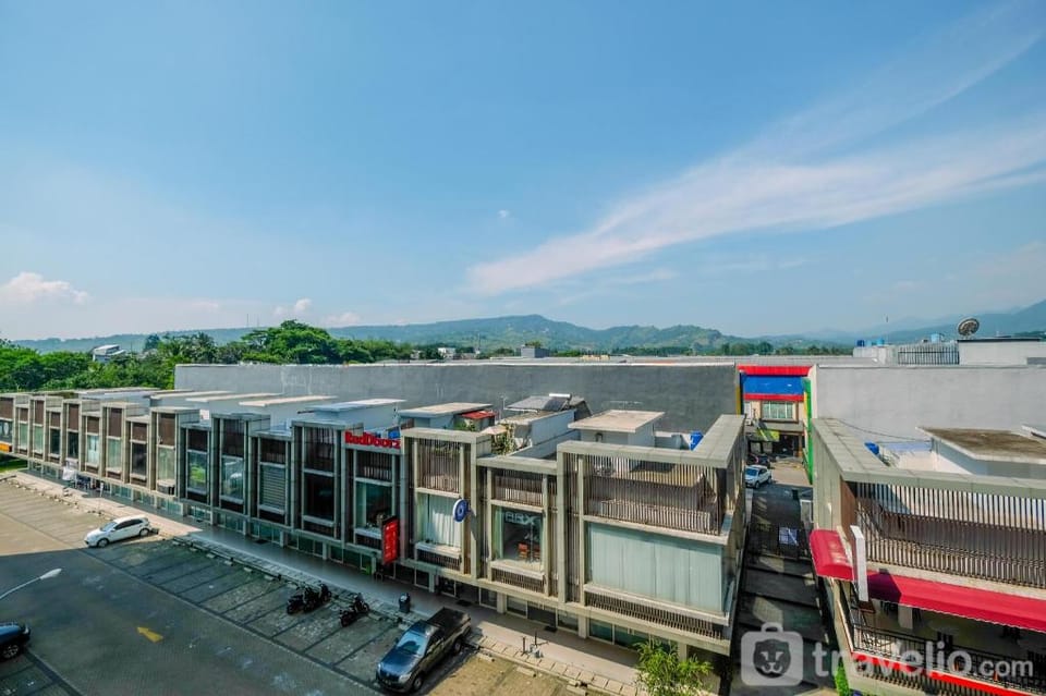 Homey Comfy 2BR at Sentul Tower Apt By Travelio Apartment in West Java
