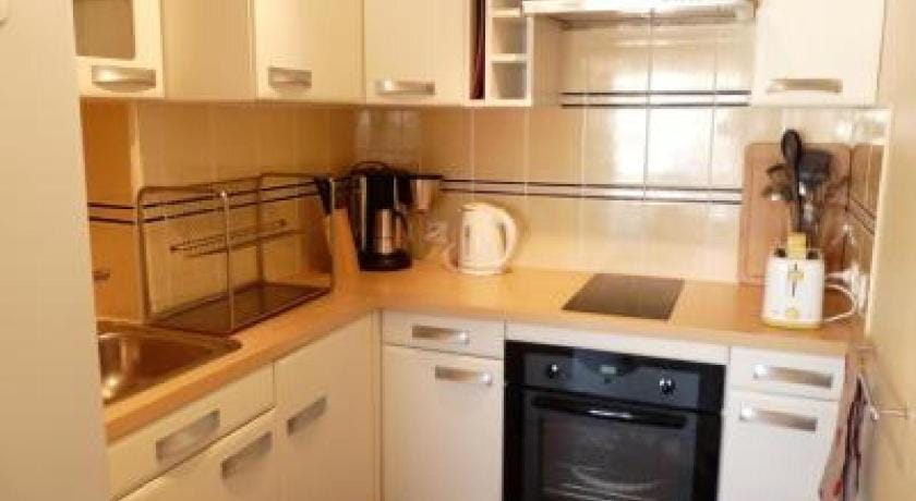 Stylish one bedroom apartment in Central Cannes. Just off the Croisette and near beaches. - 680 Apartment in Cannes