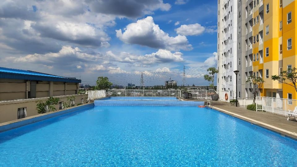 Studio5 @LRT Cikunir next to Ibis Style Jatibening Apartment in Jakarta