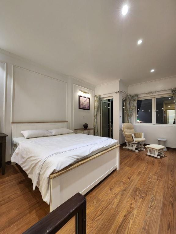 Fancy duplex 2BR with big yard Apartment in Hanoi