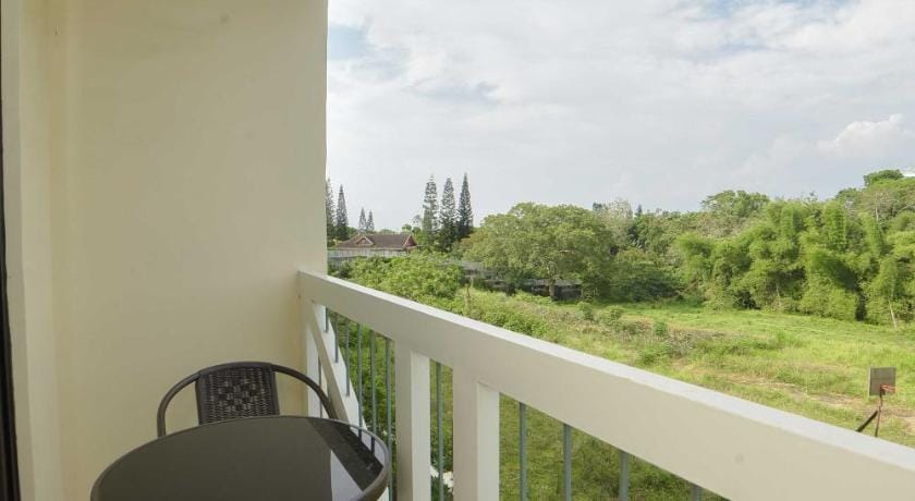 Pinesuites Tagaytay - By RcplacePH Unit 312 Apartment in Tagaytay