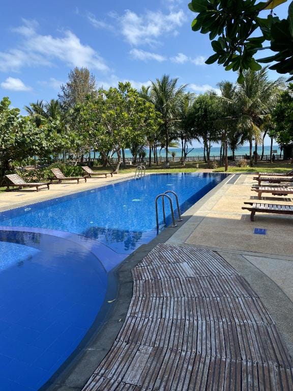 Luxury Penthouse Nilaveli Apartment in Sri Lanka
