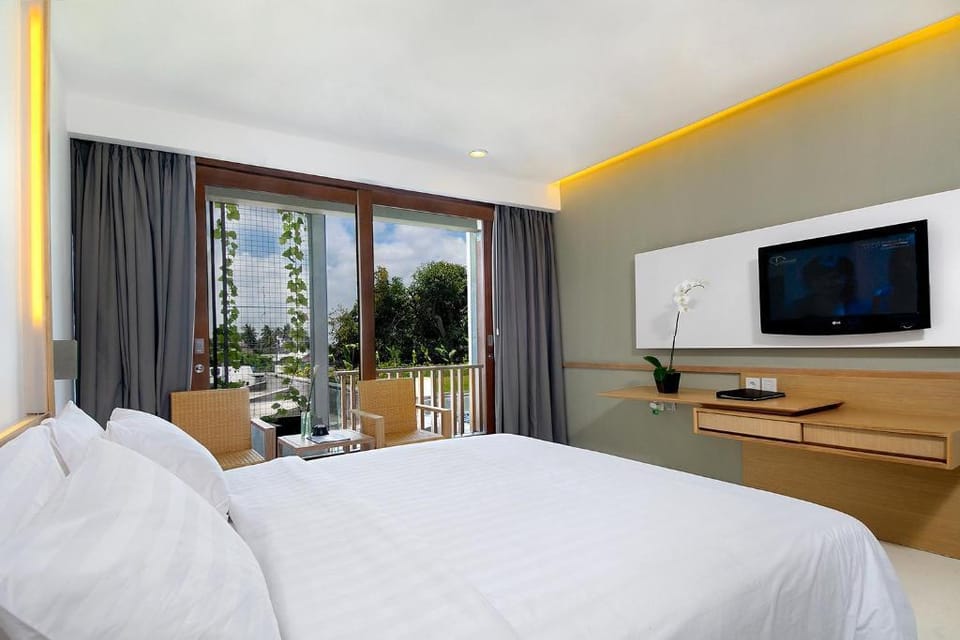 Adore 1 BR Deluxe Pool View with Balcony Y020 Apartment in Kuta