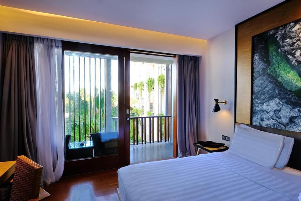 Cozy Premiere Pool View With Balcony Y019 Apartment in Kuta