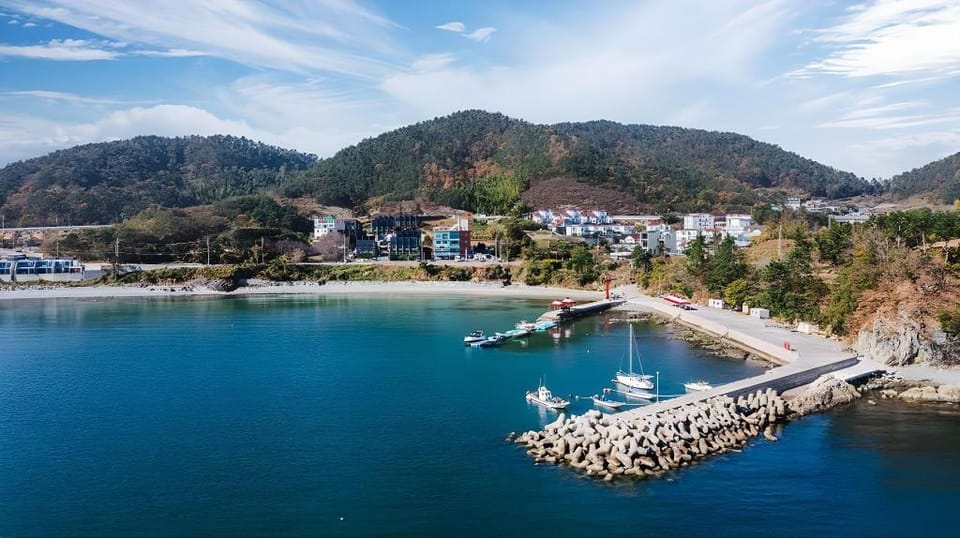 Geoje The Beach Rivera Bed and Breakfast in South Korea