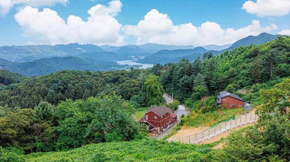 Gapyeong Rose Garden Bed and Breakfast in Gyeonggi-do