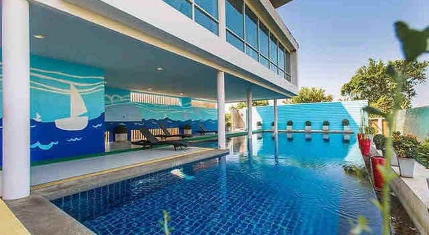 Lovely room Next to airport&ARL/food mall/pool&gym Apartment in Bangkok