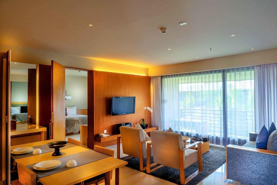 Cozy 2BR Haven Suite Pool View with Balcony #R26 Apartment in Kuta