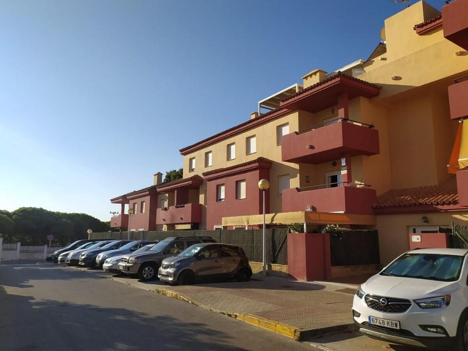 Penthouse with terrace & seaviews. Beach and golf Apartment in Rota