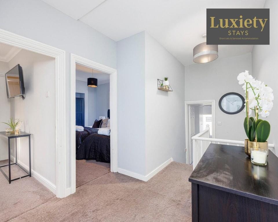 FreeParking| 5% OFF|Mon-FriStay|4Bed|Business Vacation rental in Southend-on-Sea