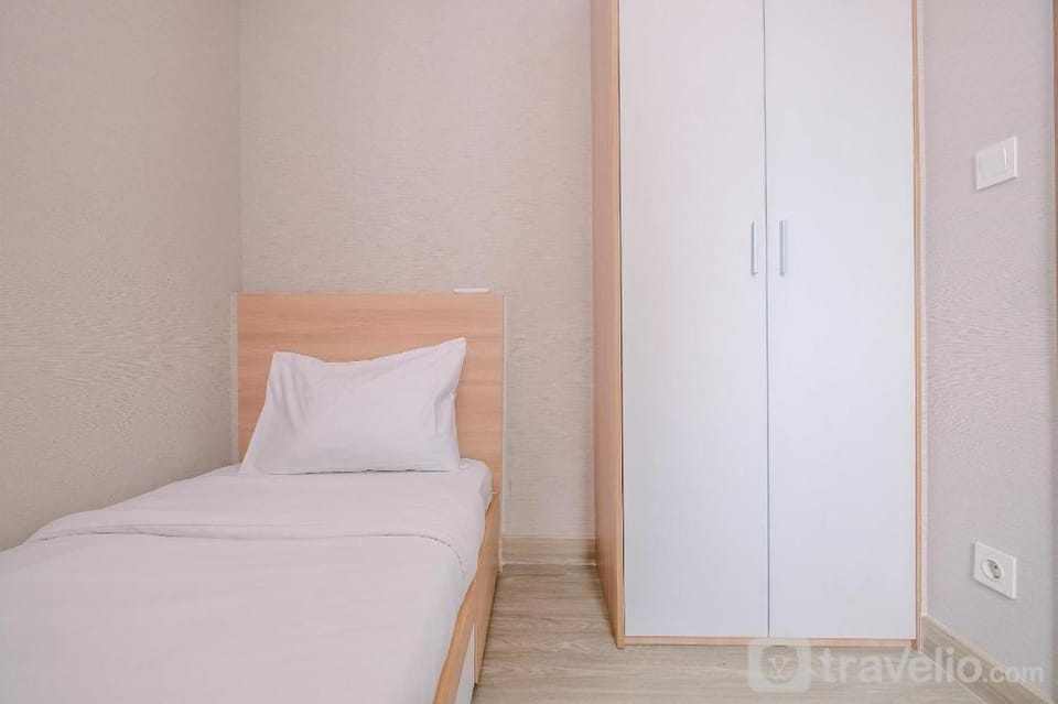 Classic 3BR at Podomoro Golf View Apt By Travelio Apartment in West Java