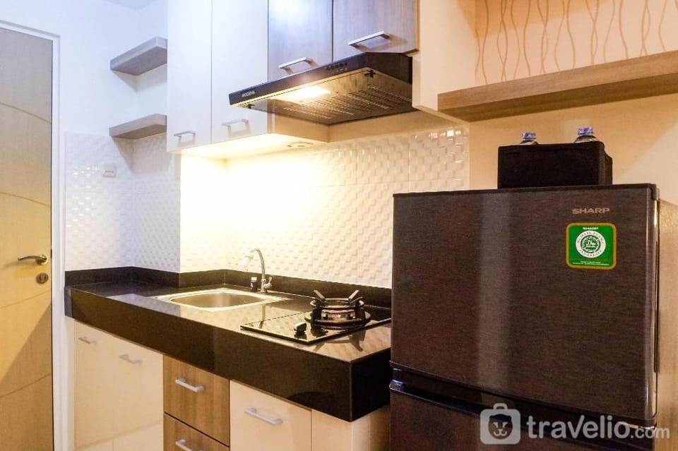 Vibrant Modern Studio at Bale Hinggil By Travelio Apartment in Surabaya