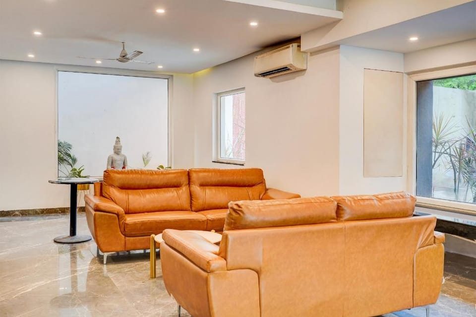 Super Townhouse Hebbal Hotel in Gujarat