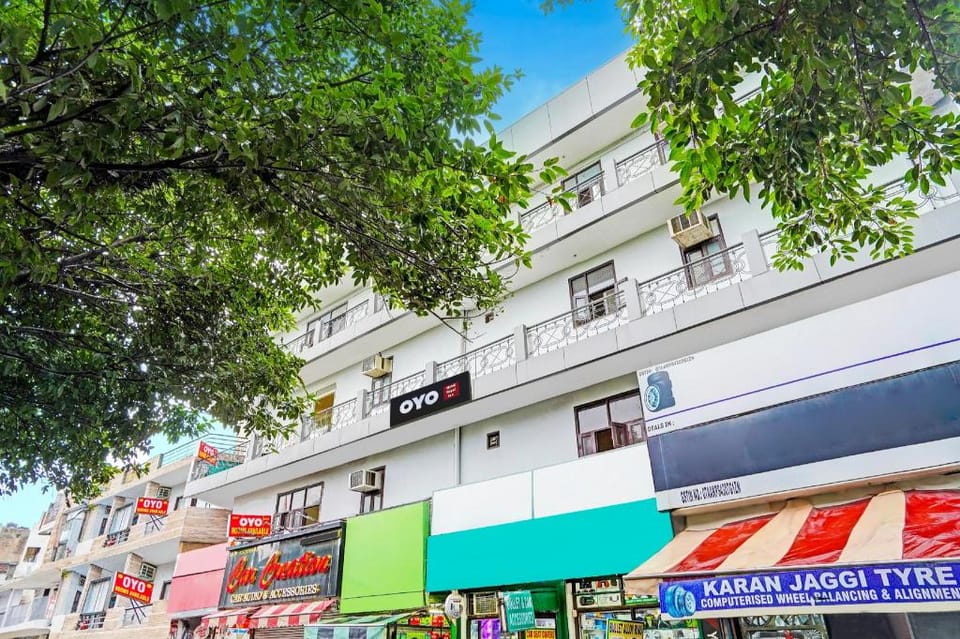 Hotel O Royal Inn Hotel in Pune