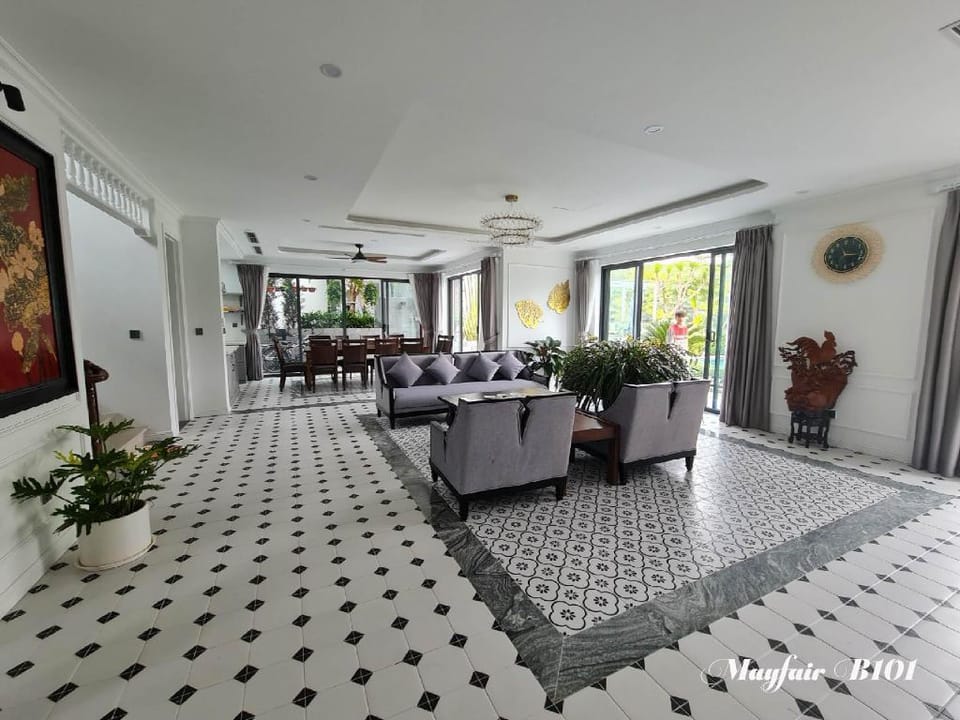 Villa 5 ngủ Mayfair B101 - View hồ  Đại Lải Villa in Laos