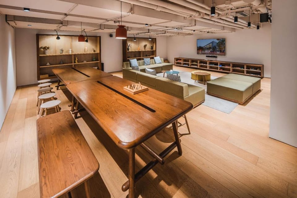 baseLITE-WESTBUND Serviced Apartment Hotel in Shanghai