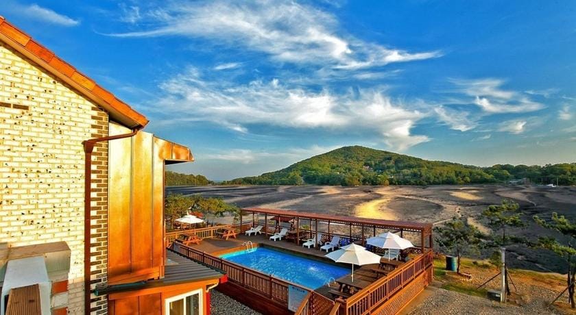 Ganghwa Granblue Pension Bed and Breakfast in Gyeonggi-do