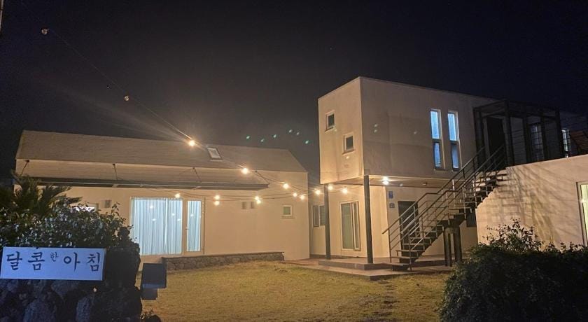 Jeju Dalcomhan Achim Bed and Breakfast in South Korea