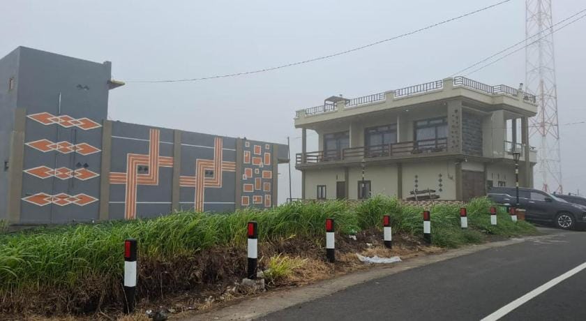 Bromo Semesta Guesthouse Hotel in East Java