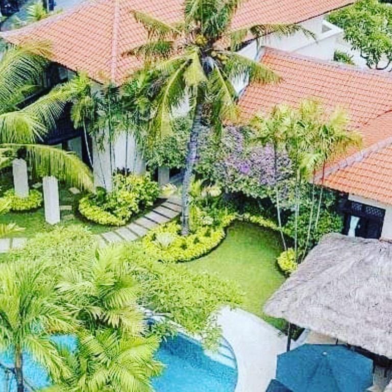 Seminyak 9 Bedrooms Villa Close by the Beach Villa in North Kuta