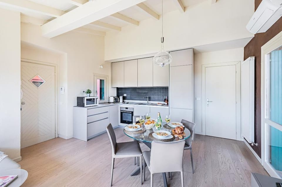Birdie 59 con piscina by Wonderful Italy Apartment in Lake Garda