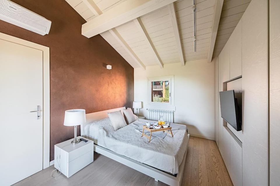 Birdie 59 con piscina by Wonderful Italy Apartment in Lake Garda